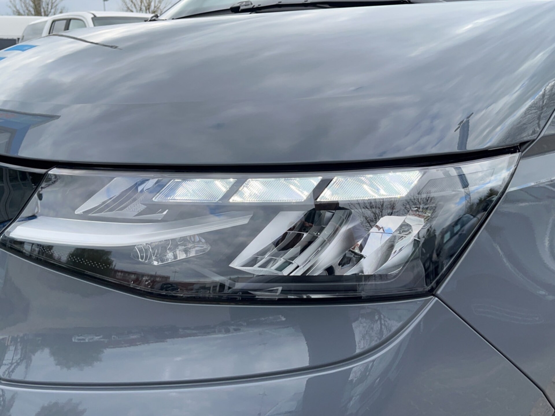 Volkswagen Multivan Basis-Modell