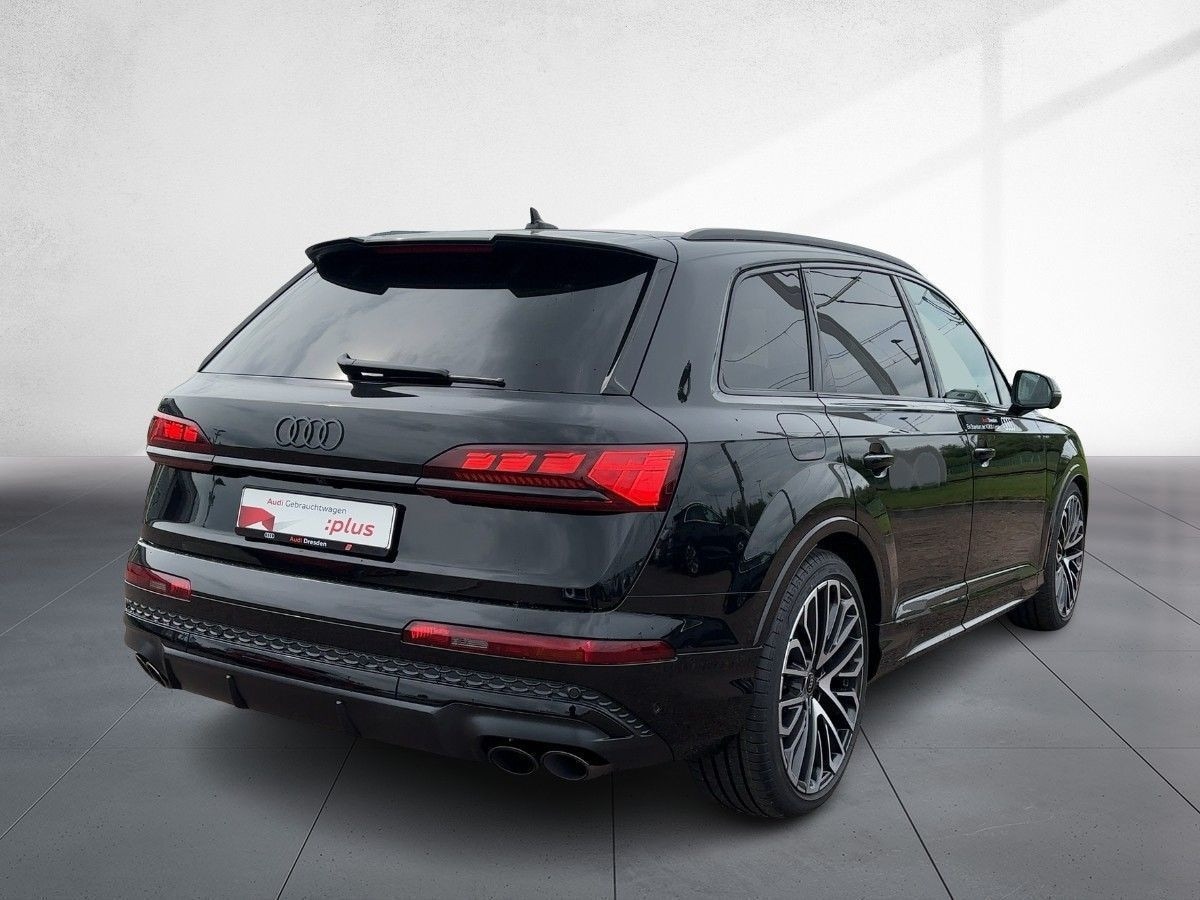 Audi SQ7 SUV
