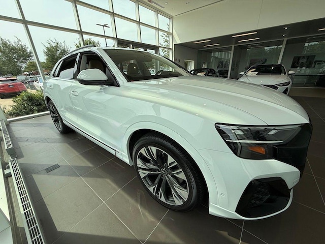 2025 Audi Q8