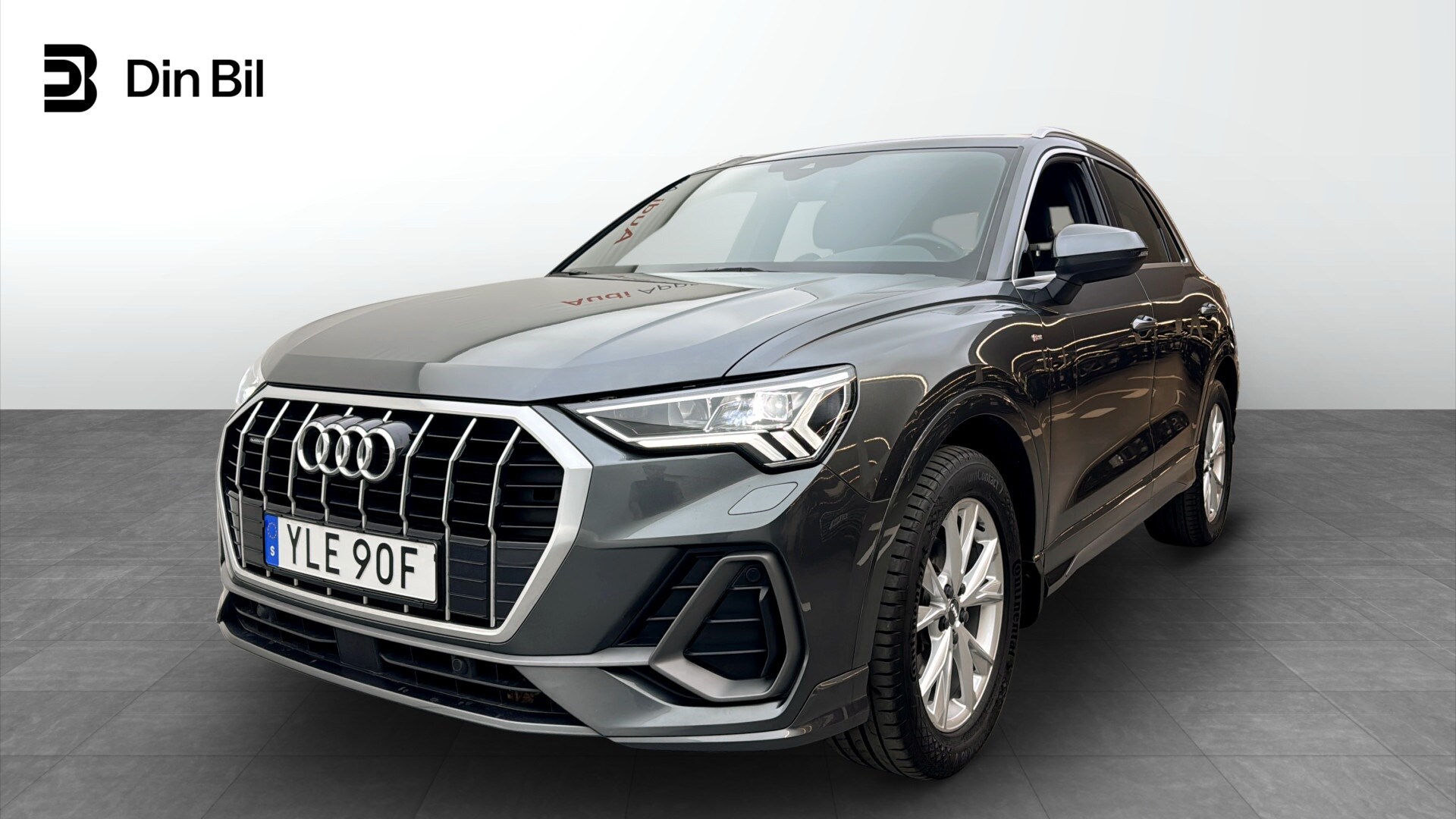 Bild som visar&nbsp;Audi Q3&nbsp;Q3 35 TDI quattro S line 150 hk 6-växlad - för mer information kontakta din Audi Partner