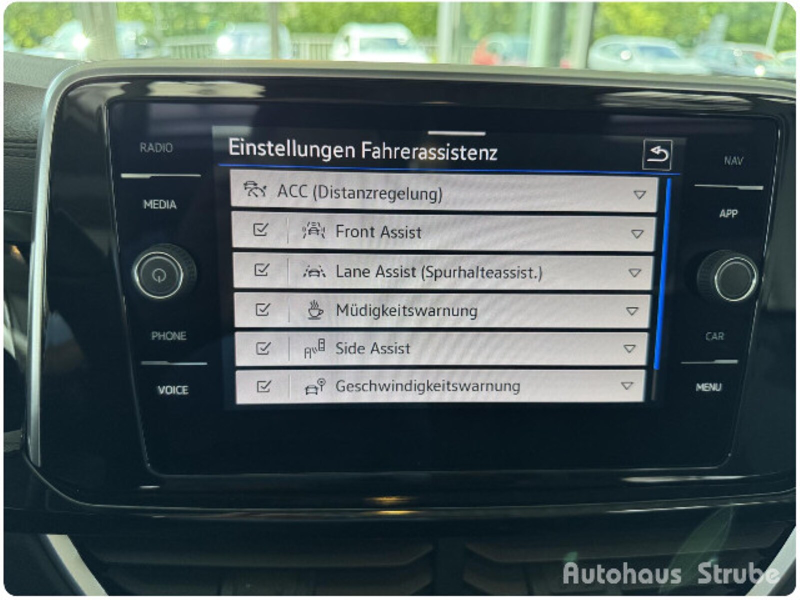 Volkswagen T-Roc Cabriolet – Bild 17