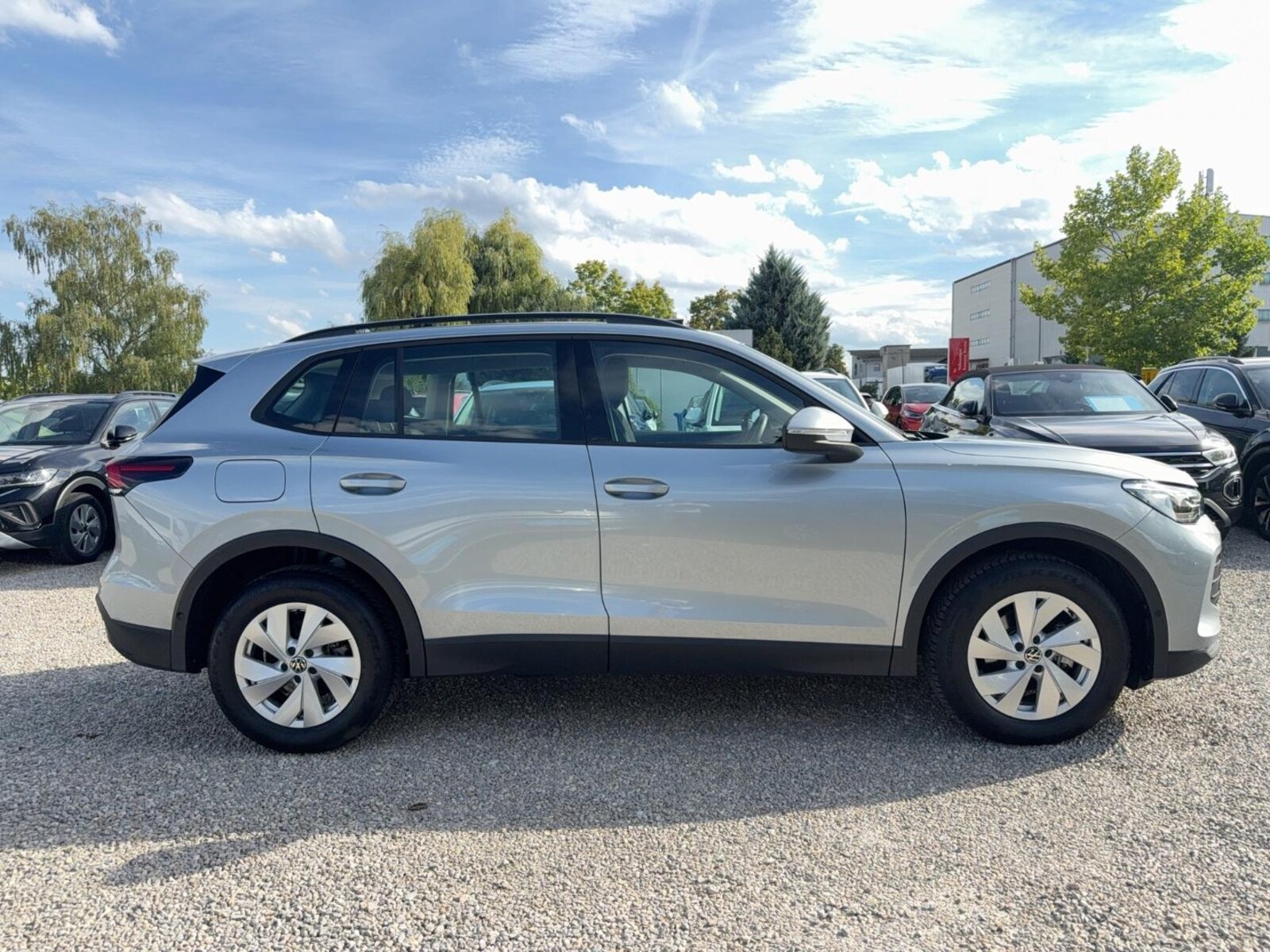 Volkswagen Tiguan – Bild 7