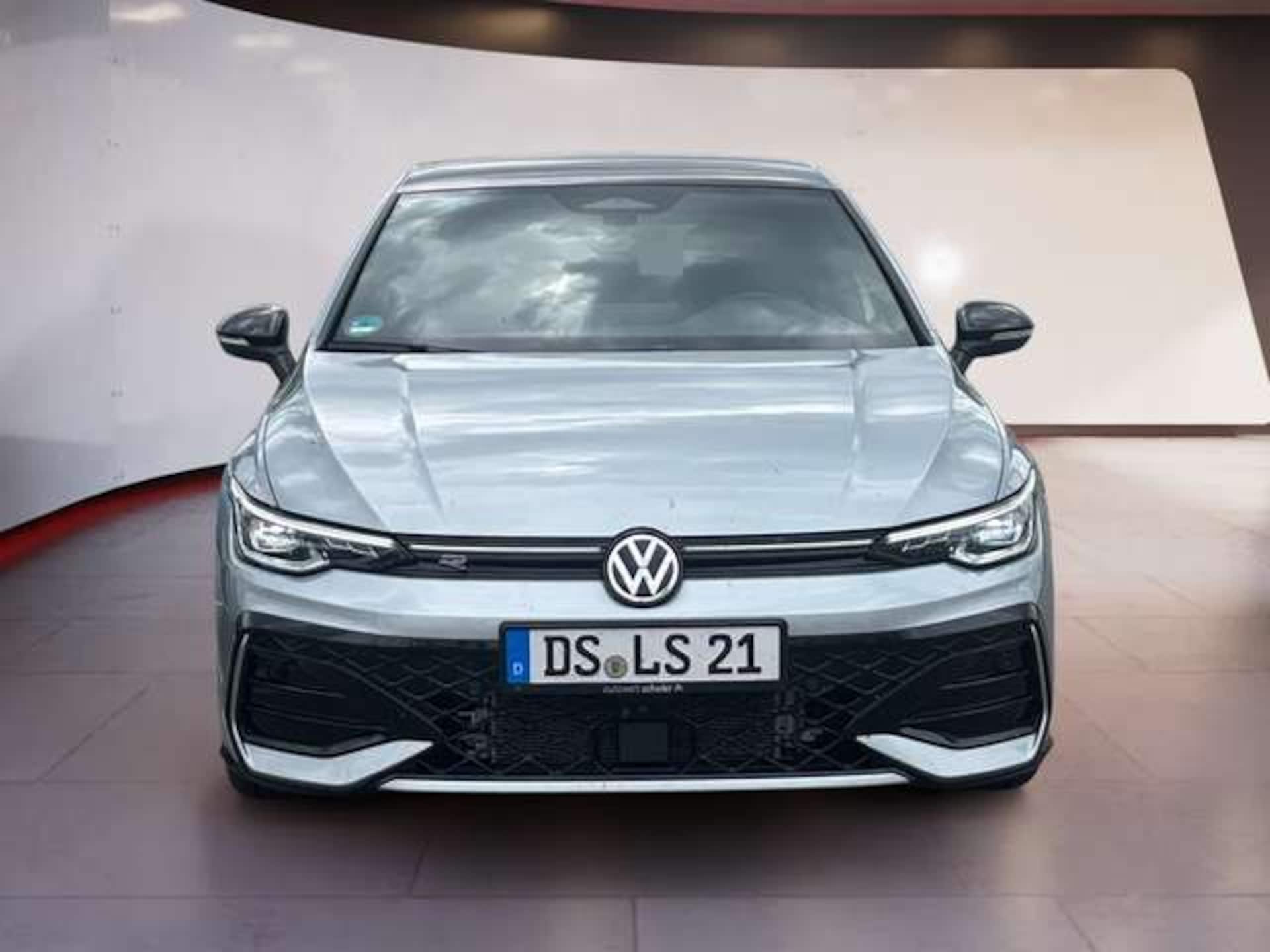 Volkswagen Golf R-Line