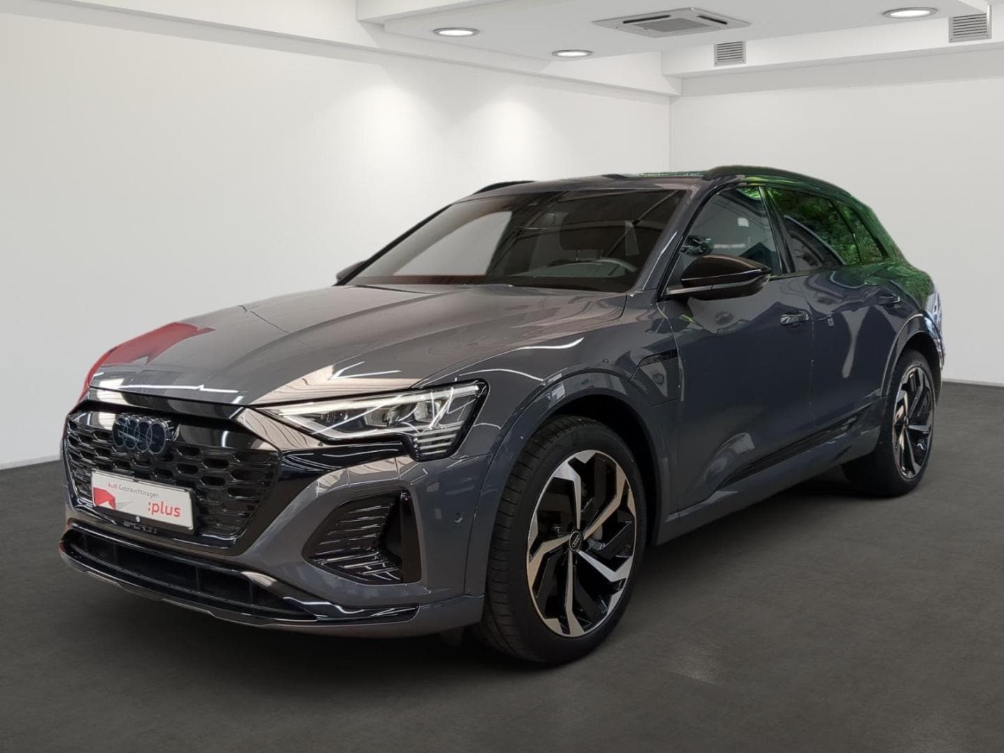 Bild über Audi Q8 e-tron S line 50 e-tron quattro - für weitere Informationen kontaktieren Sie den Audi Partner