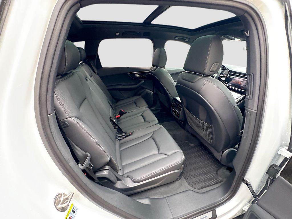 2026 Audi Q7 Premium Plus - Photo 32