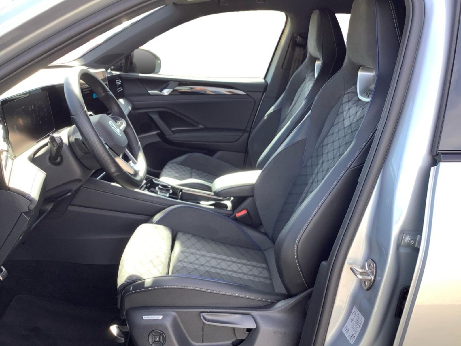 Volkswagen Tiguan – Bild 8
