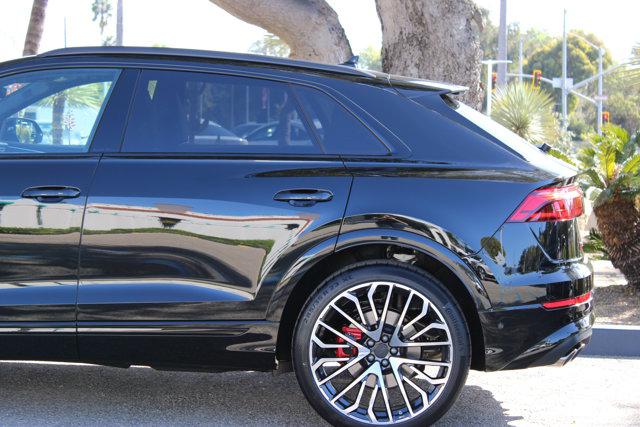 2026 Audi SQ8 Prestige - Photo 9