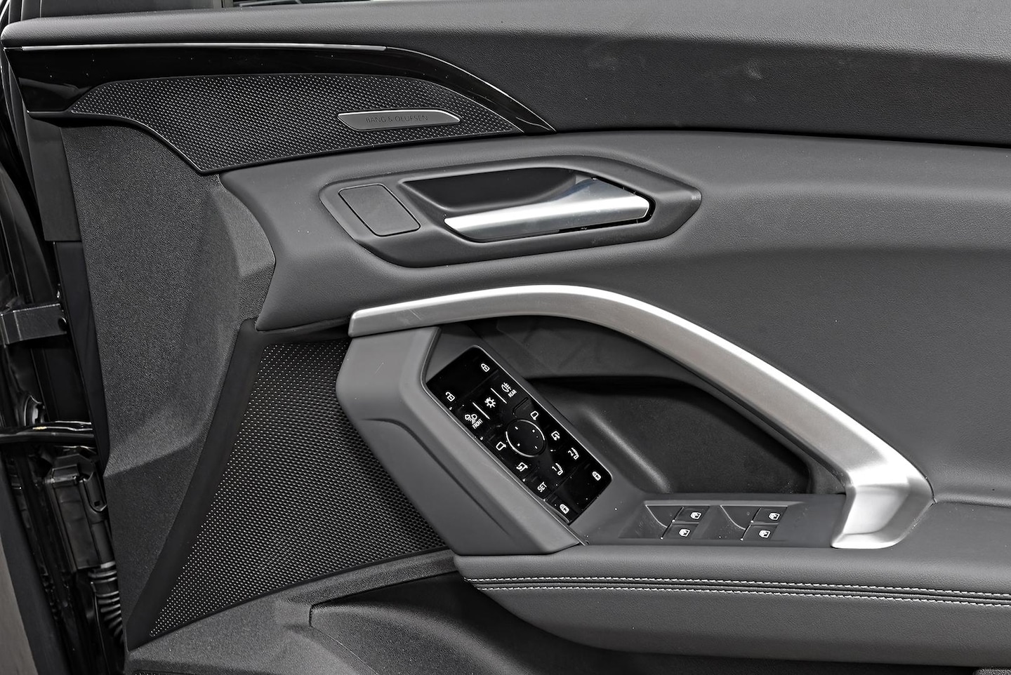 Image about Audi Q5 SUV TDI quattro 150 kW sport