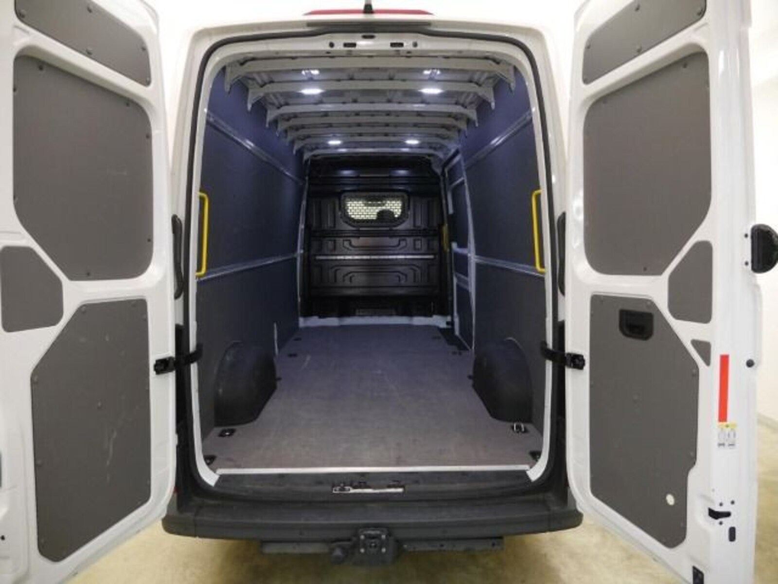 Volkswagen Crafter Kasten langer Radstand – Bild 6