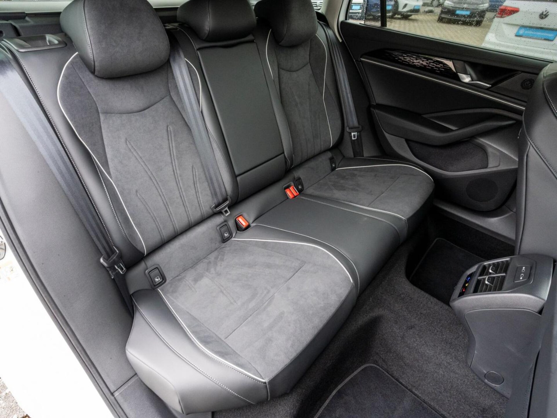 Volkswagen Passat Elegance