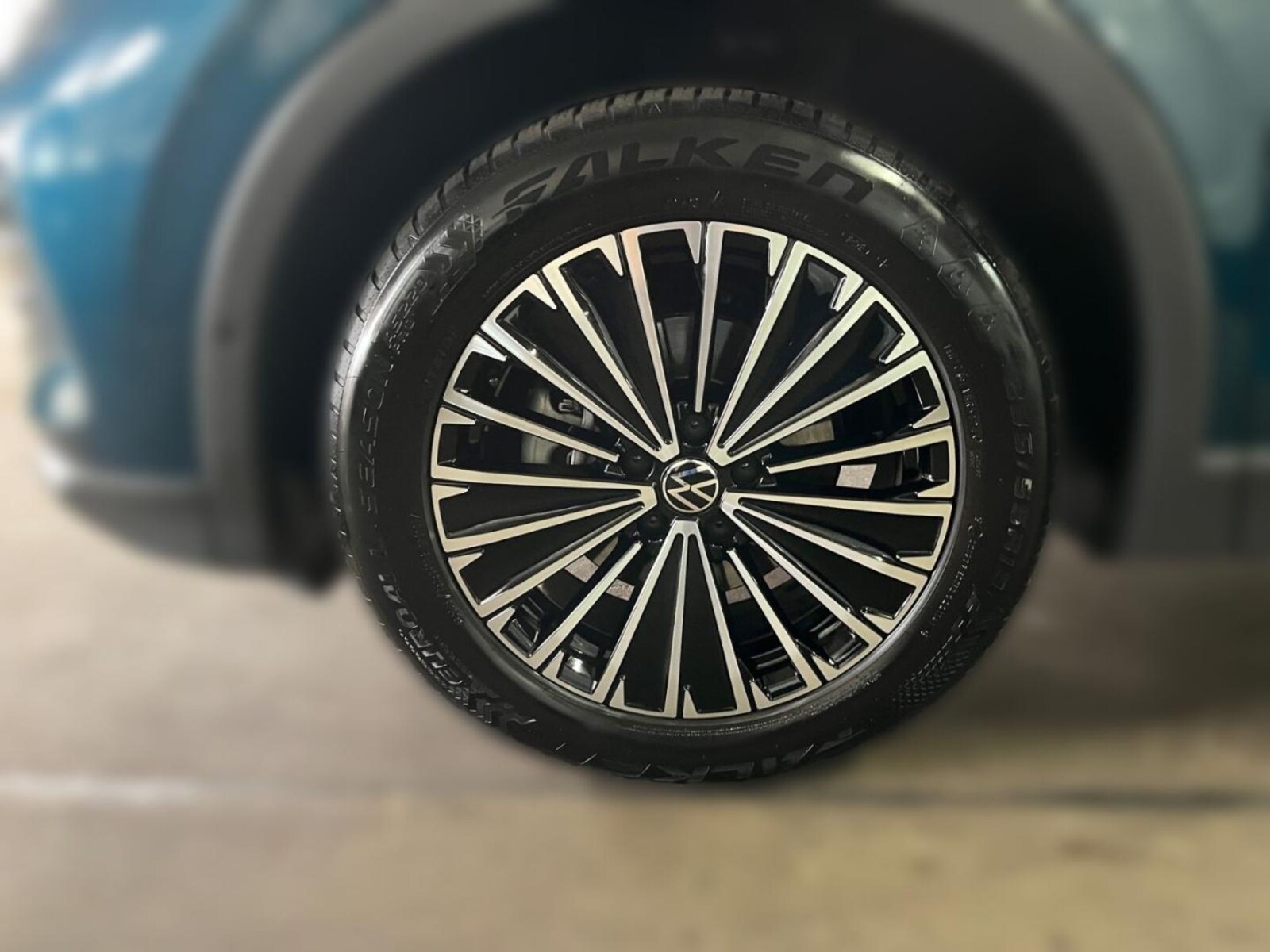 Volkswagen Tiguan – Bild 8