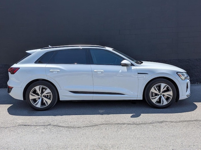 2024 Audi Q8 e-tron