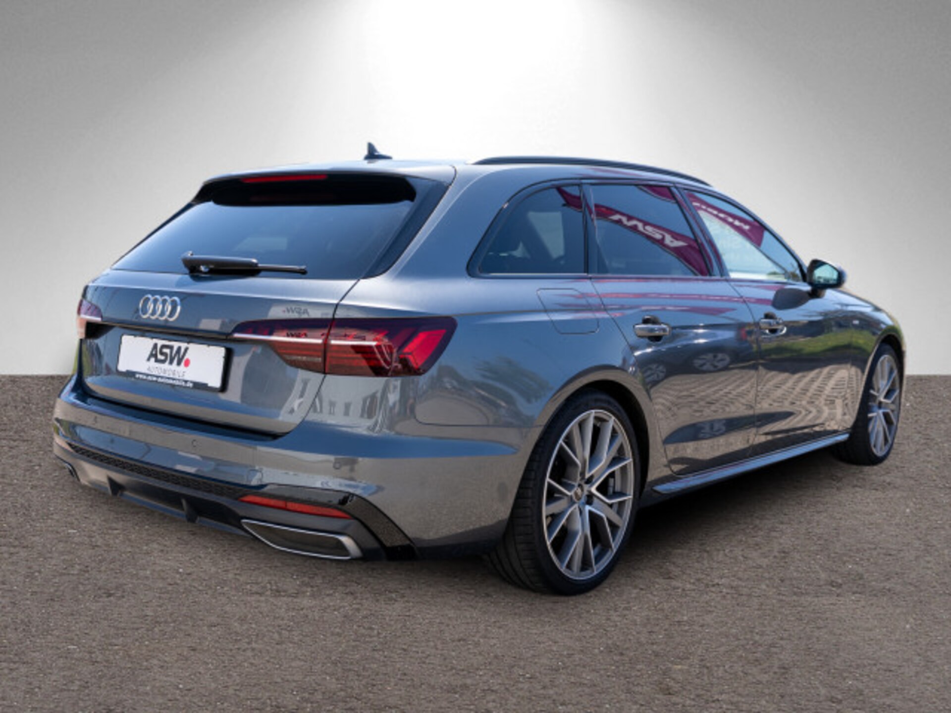 Audi A4 Avant S line