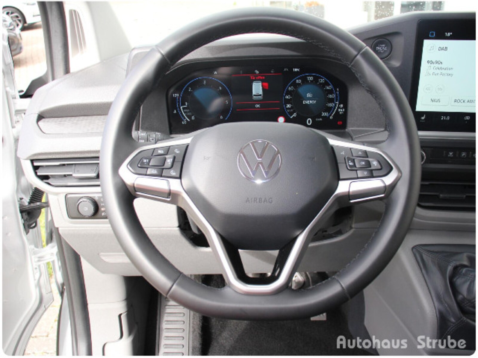 Volkswagen Caravelle – Bild 18