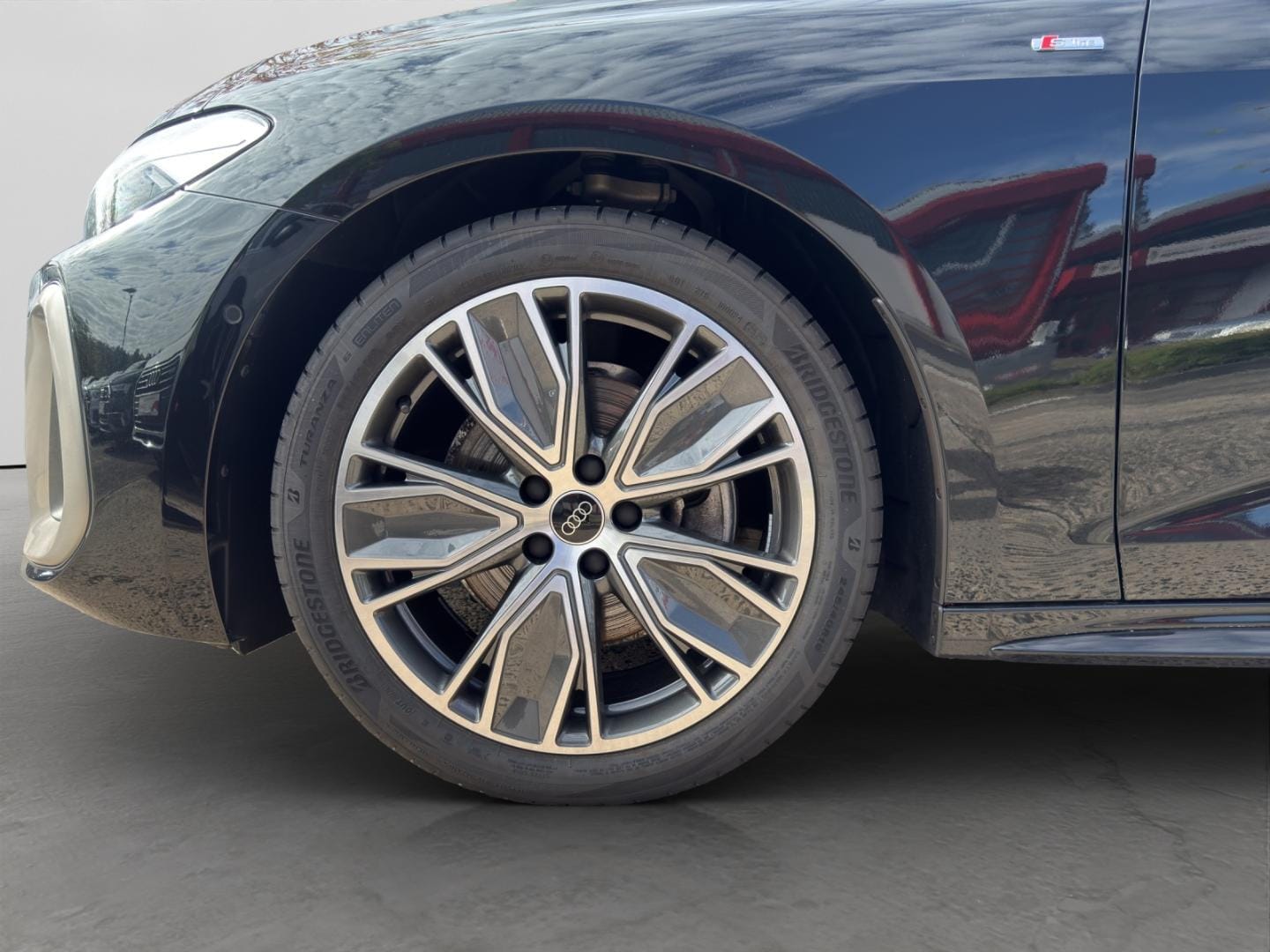 Bild über Audi A5 Avant TFSI 150 kW S tronic - für weitere Informationen kontaktieren Sie den Audi Partner