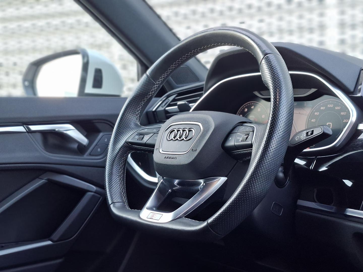 Image about Audi Q3 Sportback S Edition 35 TFSI 110 kW (150 ch) S tronic