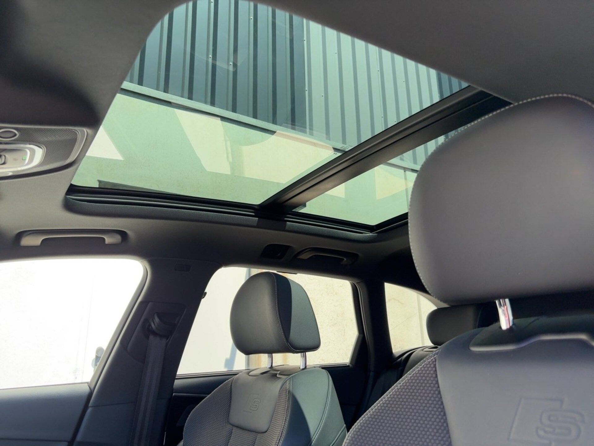 Audi A4 Avant S line