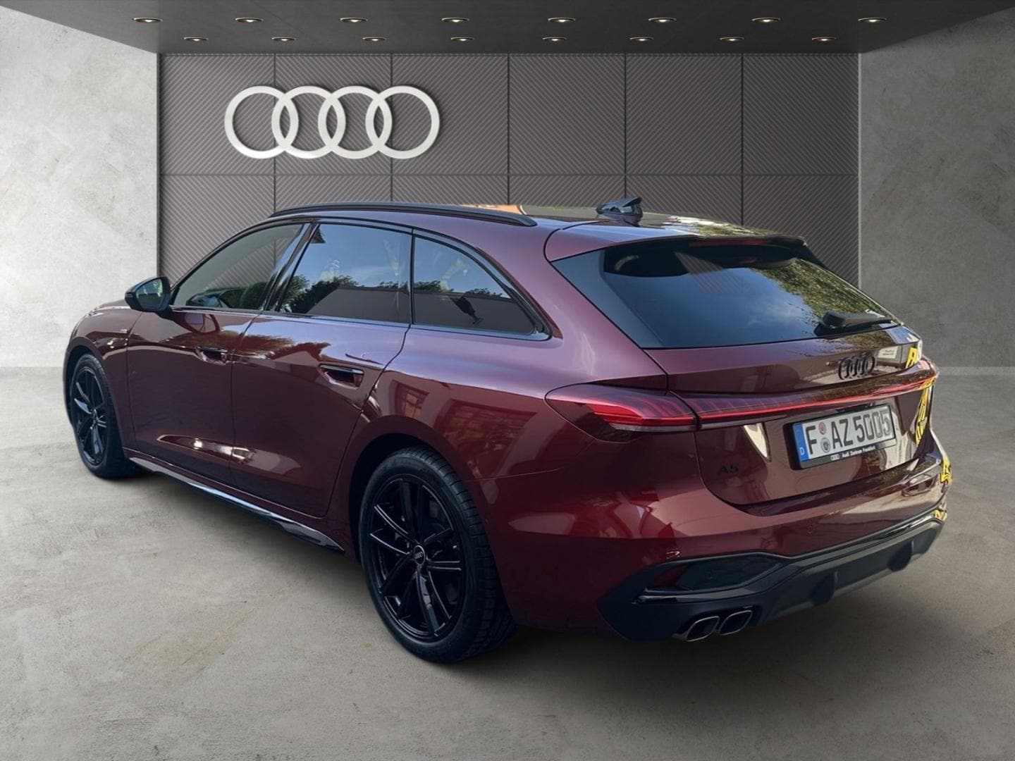 Bild über Audi A5 Avant TDI quattro 150 kW S tronic - für weitere Informationen kontaktieren Sie den Audi Partner