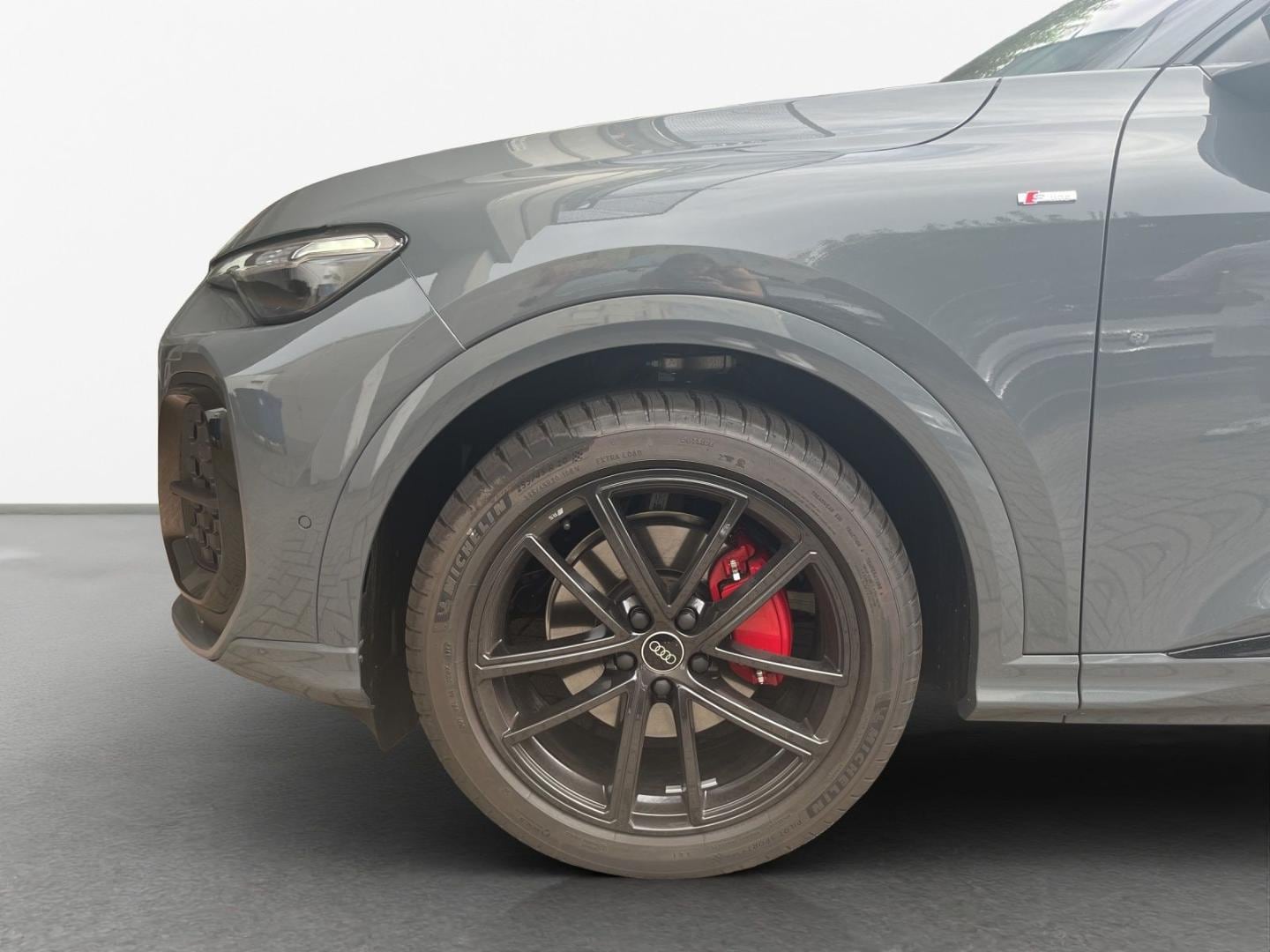 Bild über Audi Q5 SUV TFSI quattro 150 kW S tronic - für weitere Informationen kontaktieren Sie den Audi Partner