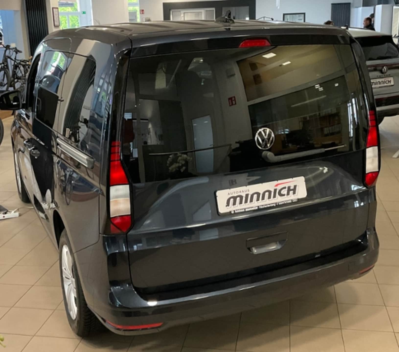 Volkswagen Caddy Basis-Modell