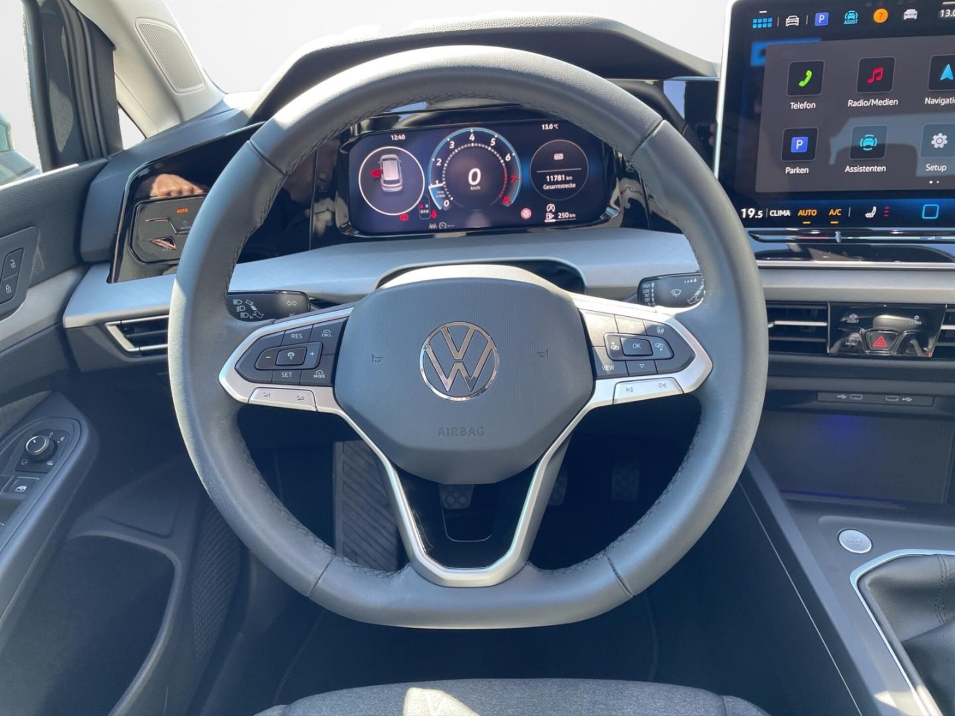 Volkswagen Golf Life
