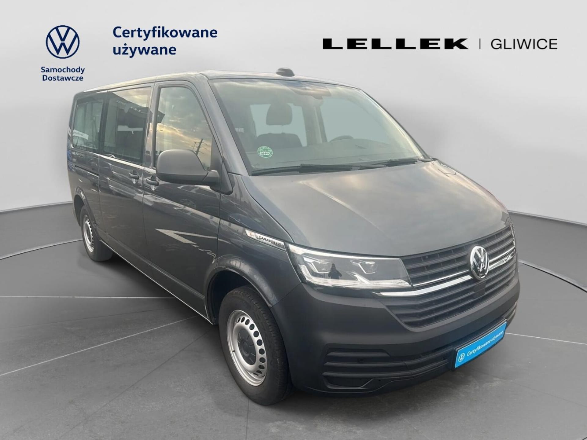 Volkswagen Caravelle 6.1 długi roztaw osi S