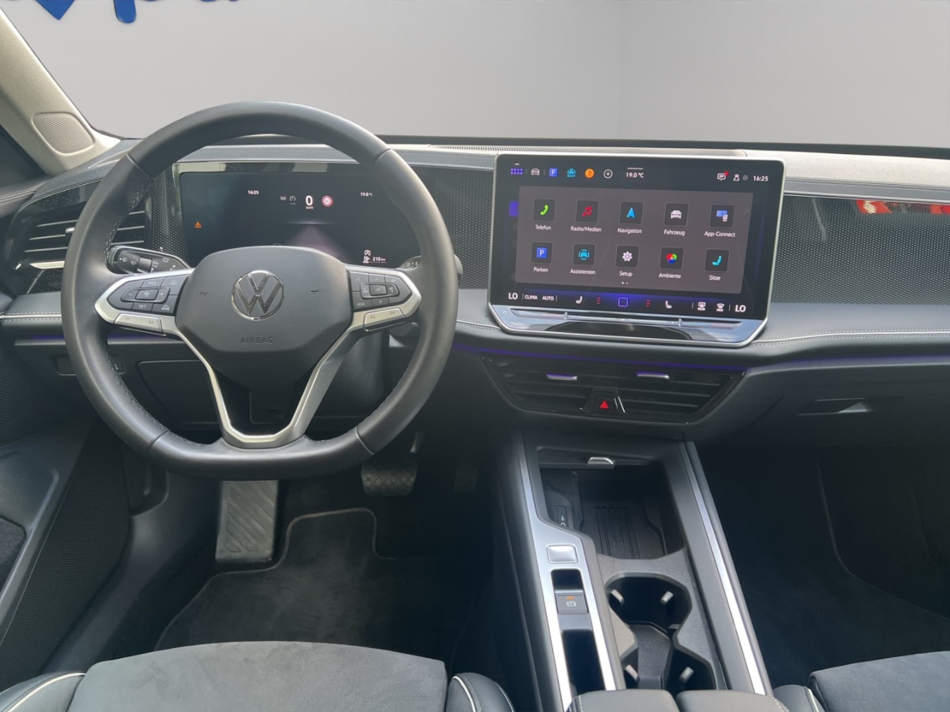 Volkswagen Passat Business