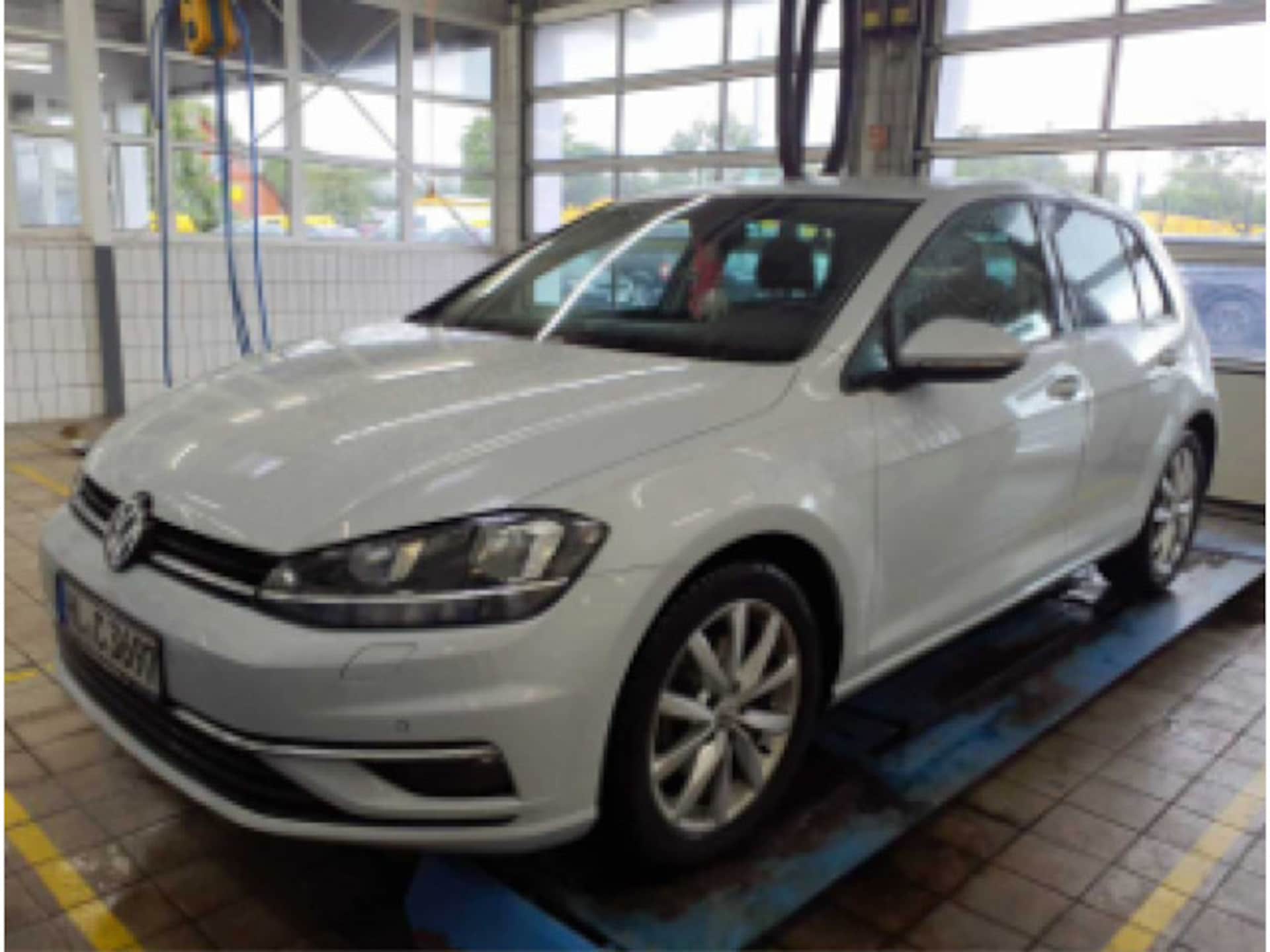 Volkswagen Golf SOUND