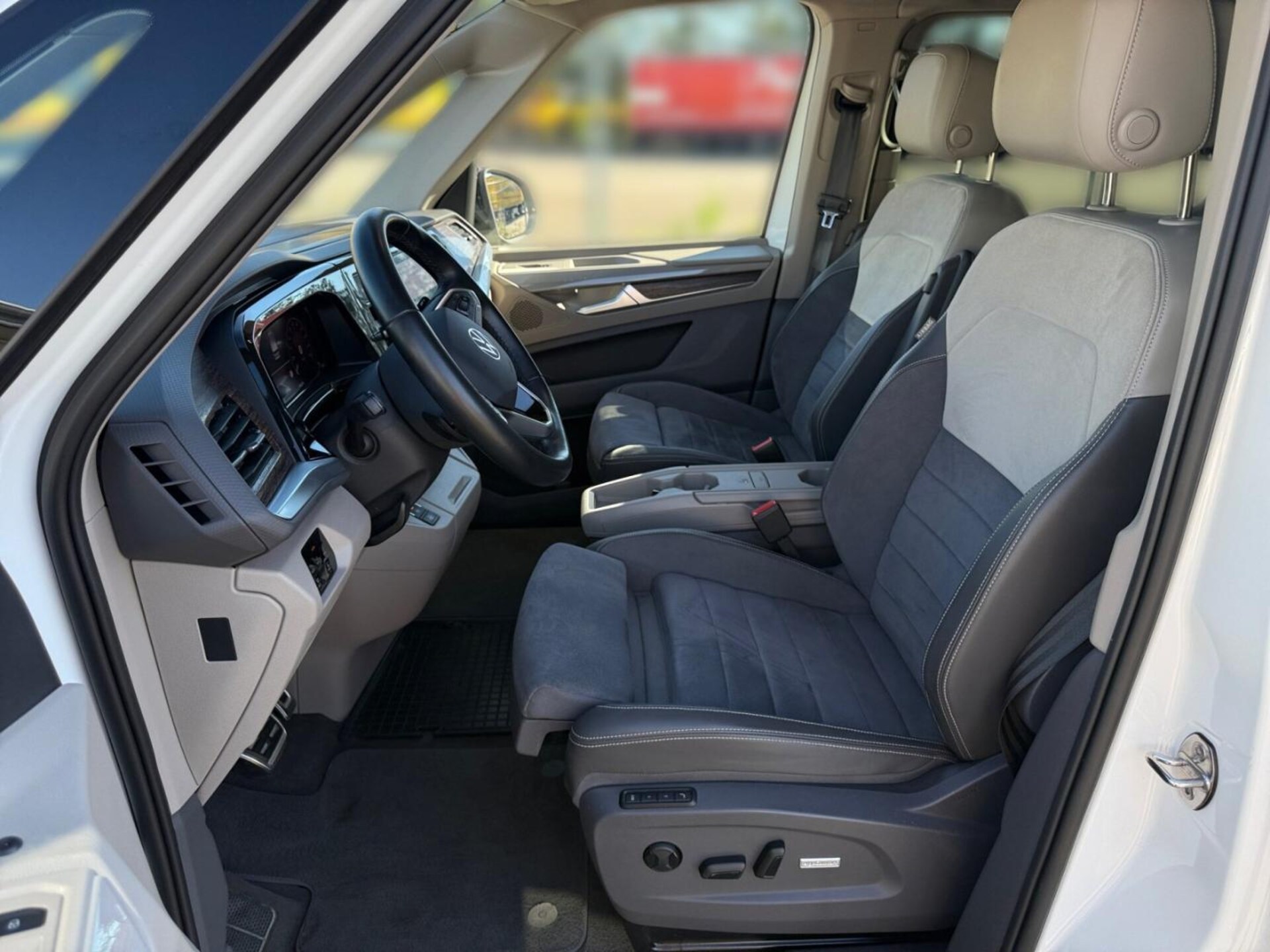 Volkswagen Multivan Style