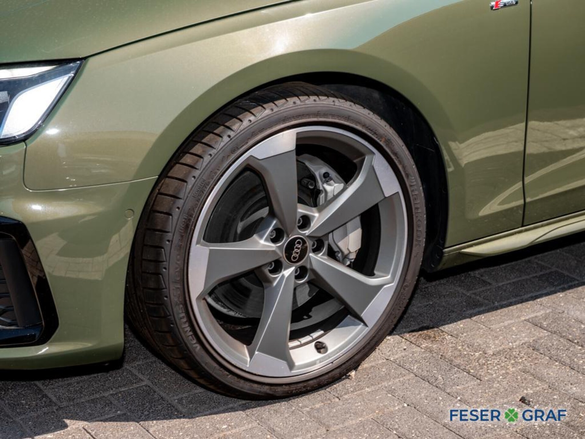 Audi A4 Avant S line