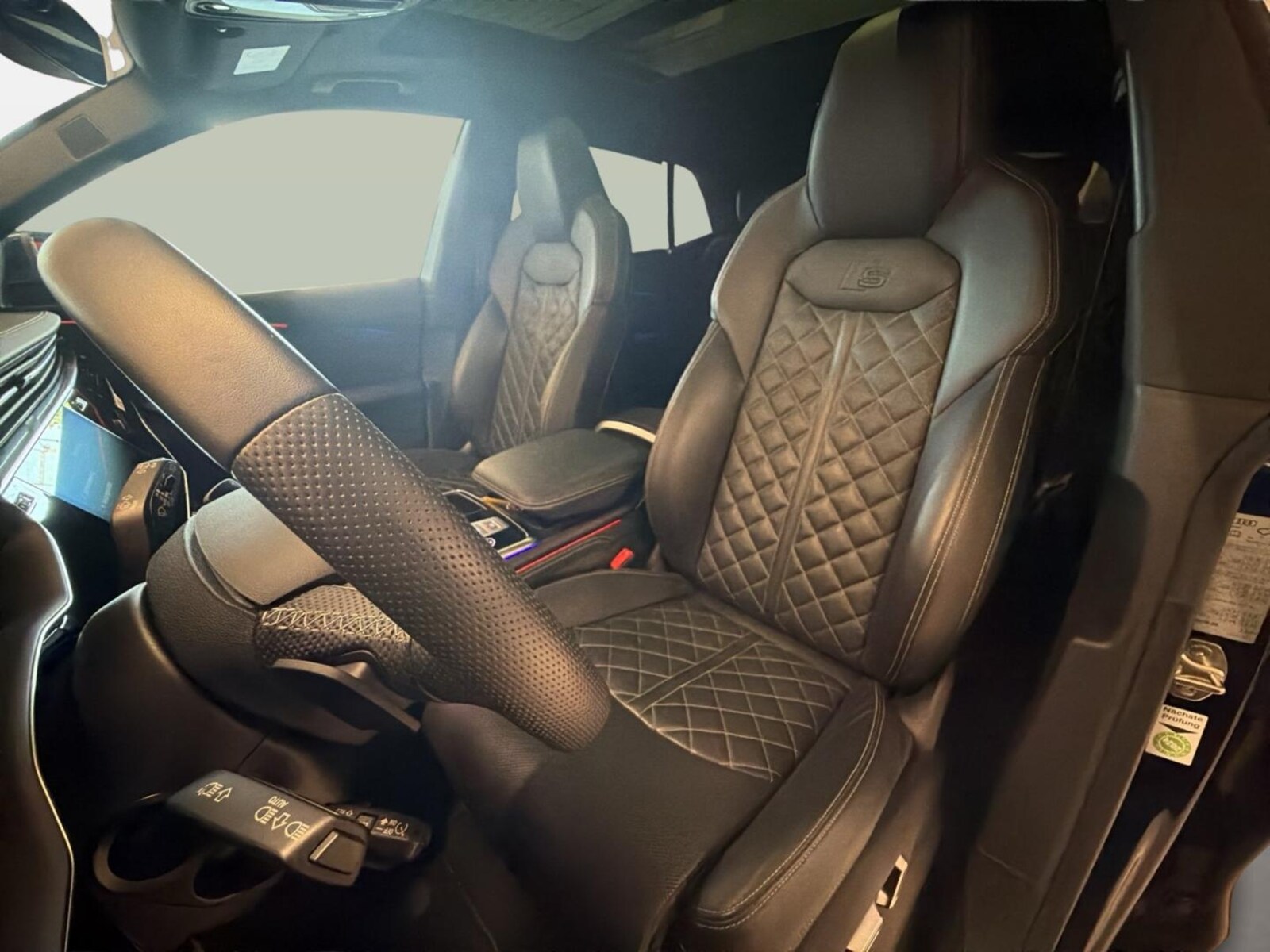 Audi SQ8 – Bild 28