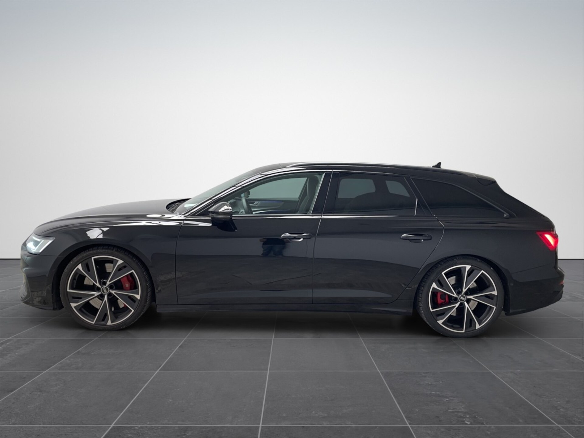 Audi S6 Avant