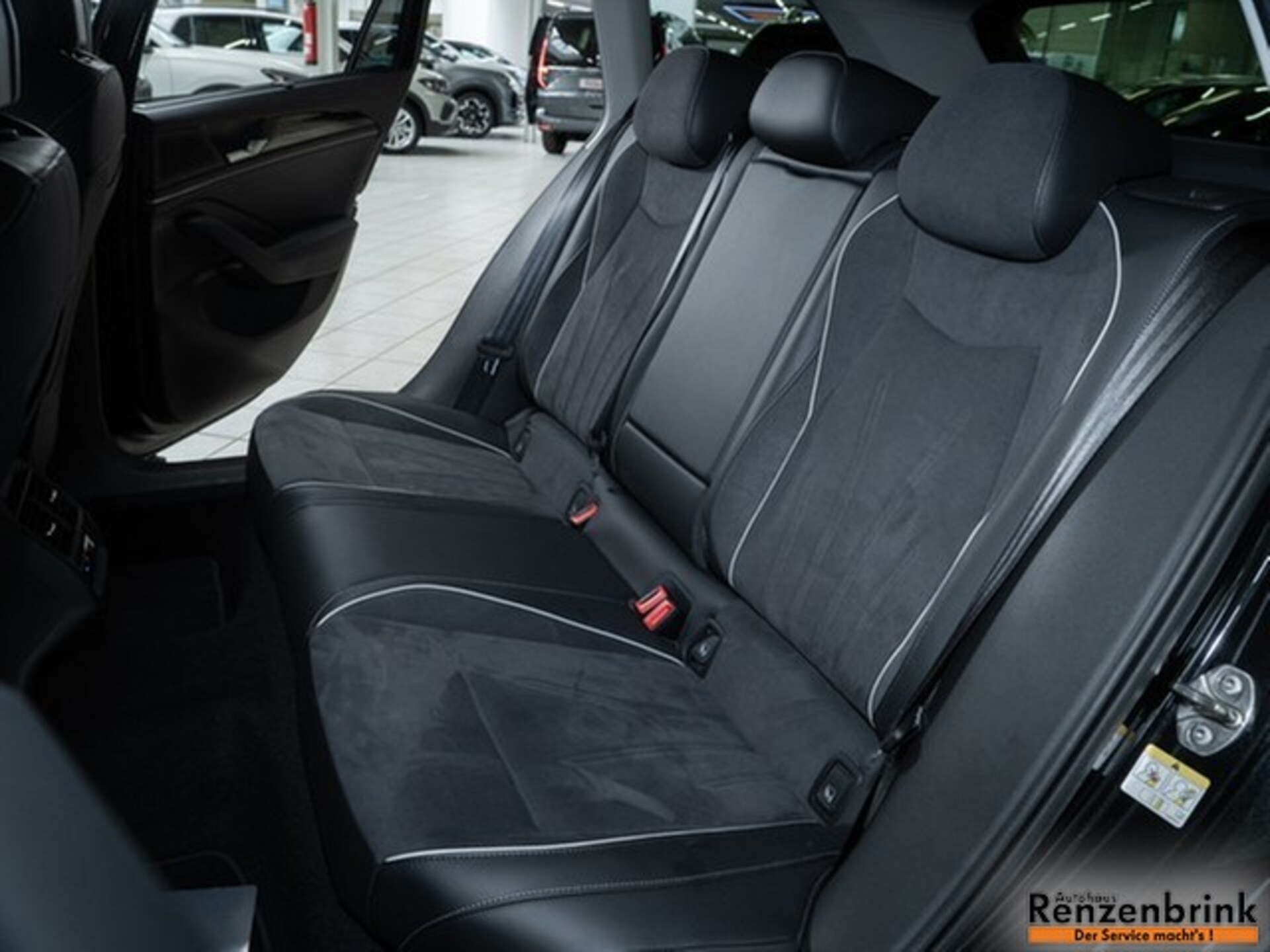 Volkswagen Passat Elegance