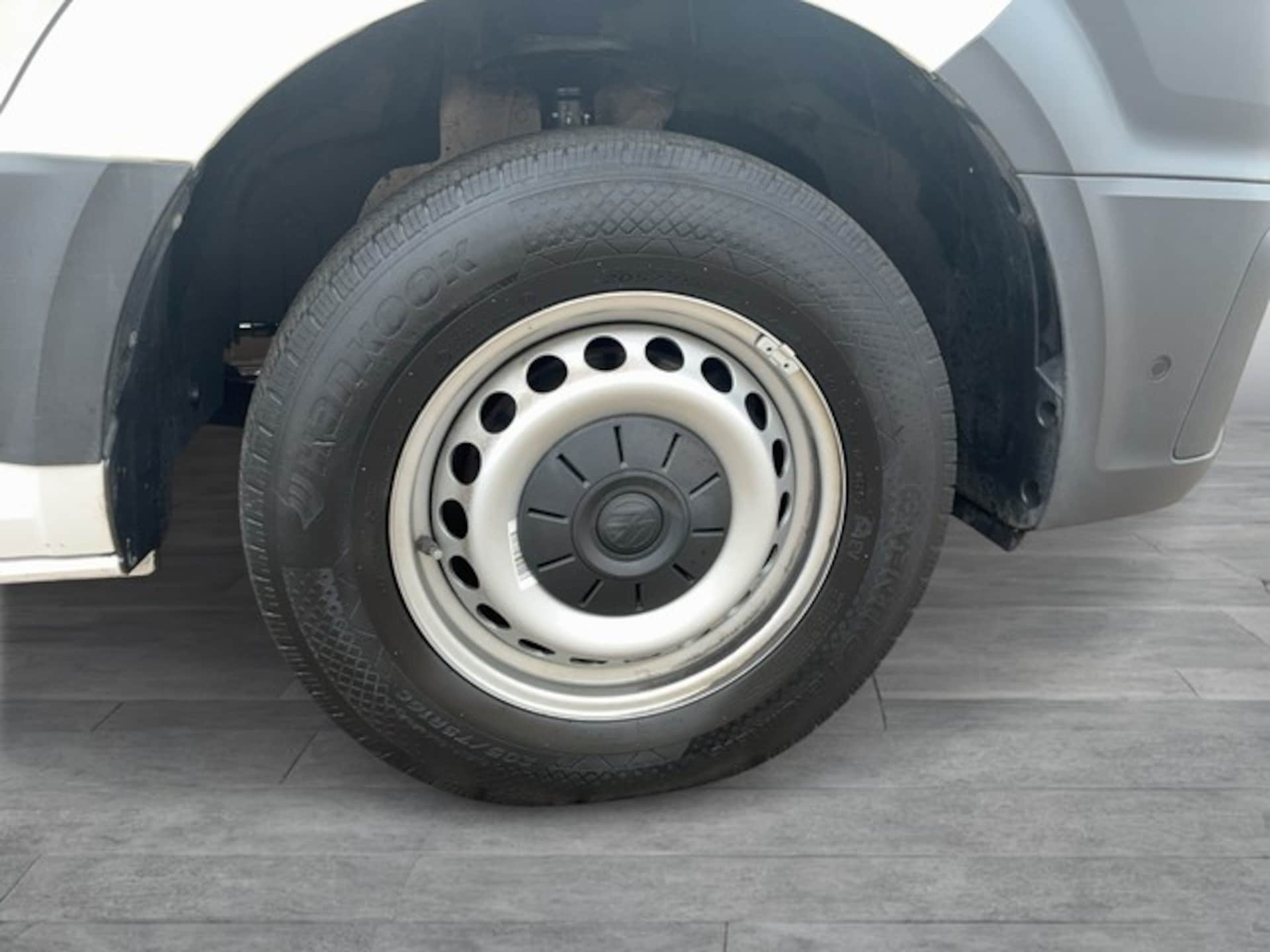 Volkswagen Crafter Kasten langer Radstand