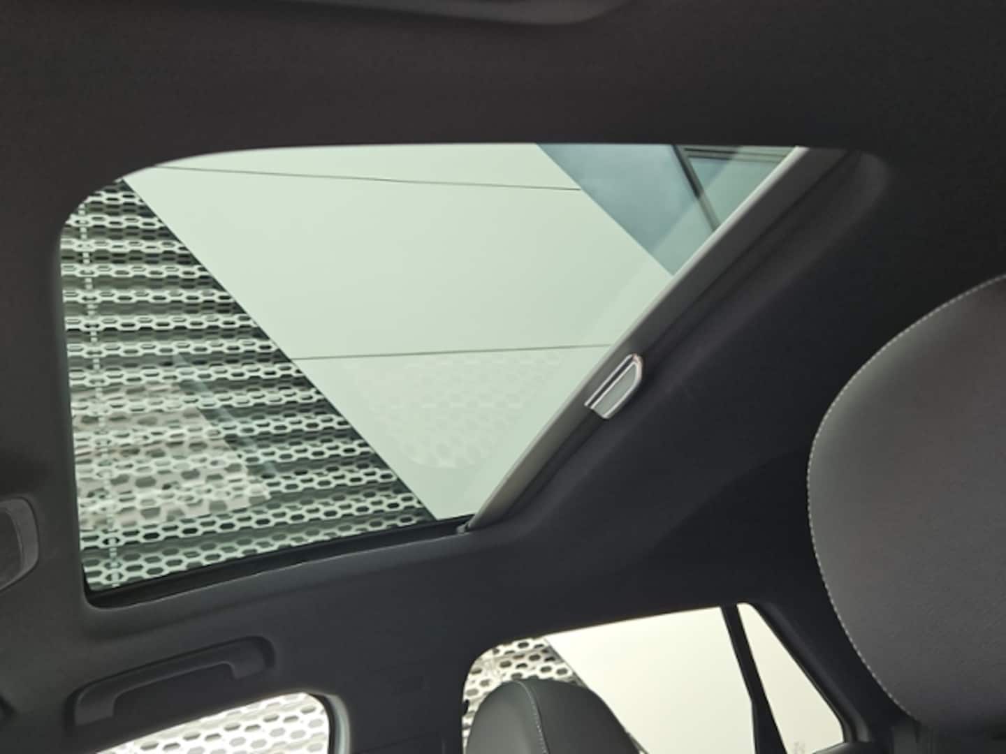 Bild über Audi Q2 S line 40 TFSI quattro S tronic - für weitere Informationen kontaktieren Sie den Audi Partner