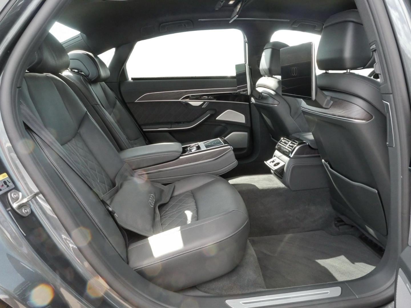Bild über Audi A8 L TFSI e 60 TFSI e quattro tiptronic - für weitere Informationen kontaktieren Sie den Audi Partner