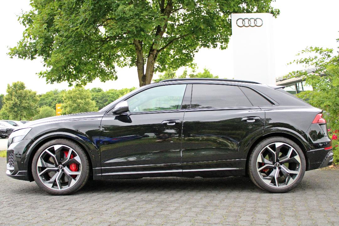 Image about Audi RS Q8 TFSI quattro tiptronic