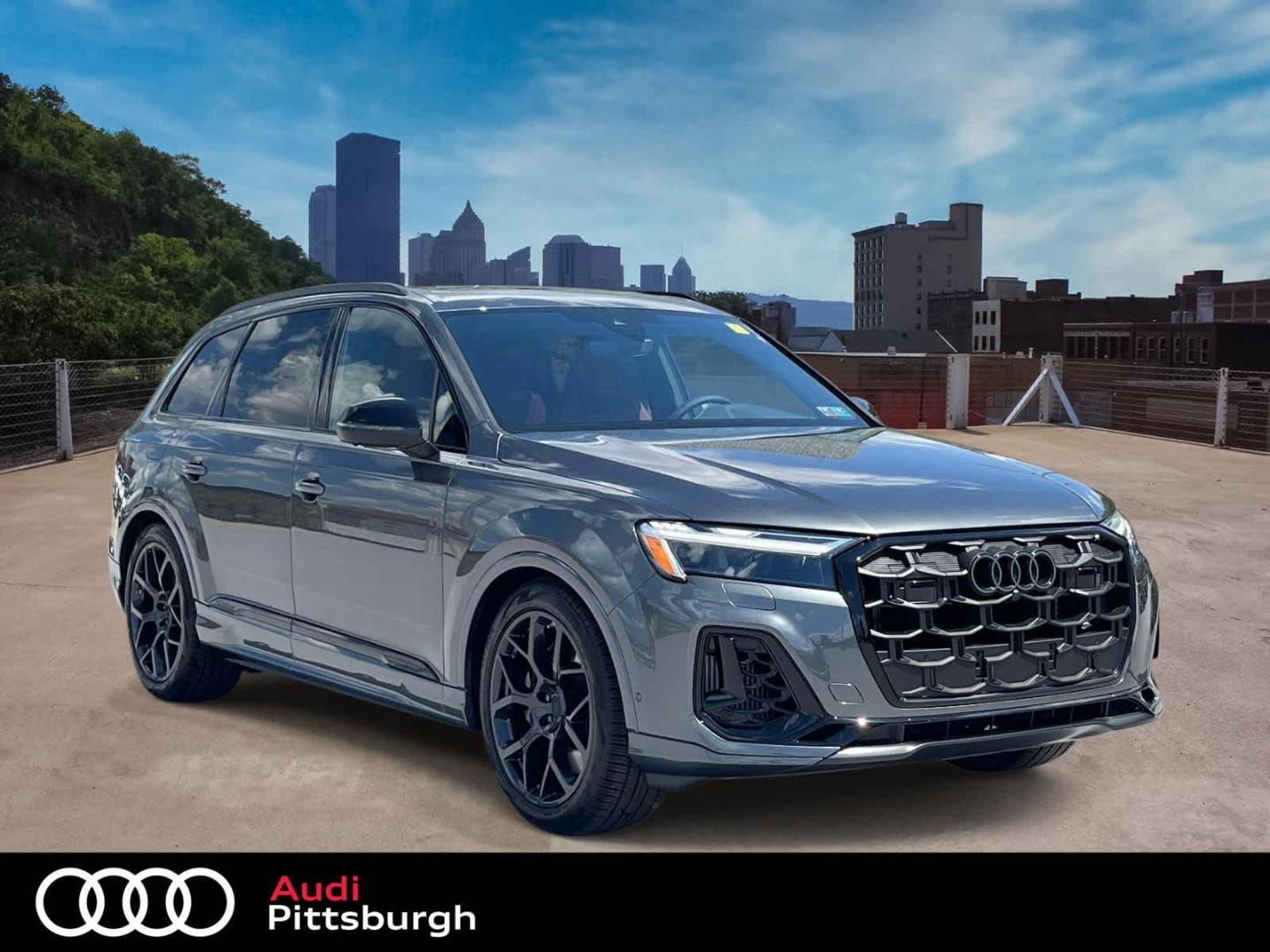 2026 Audi SQ7 Premium Plus quattro Tiptronic's photo
