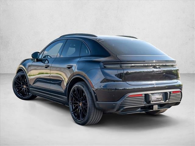 2025 Porsche Macan Electric
