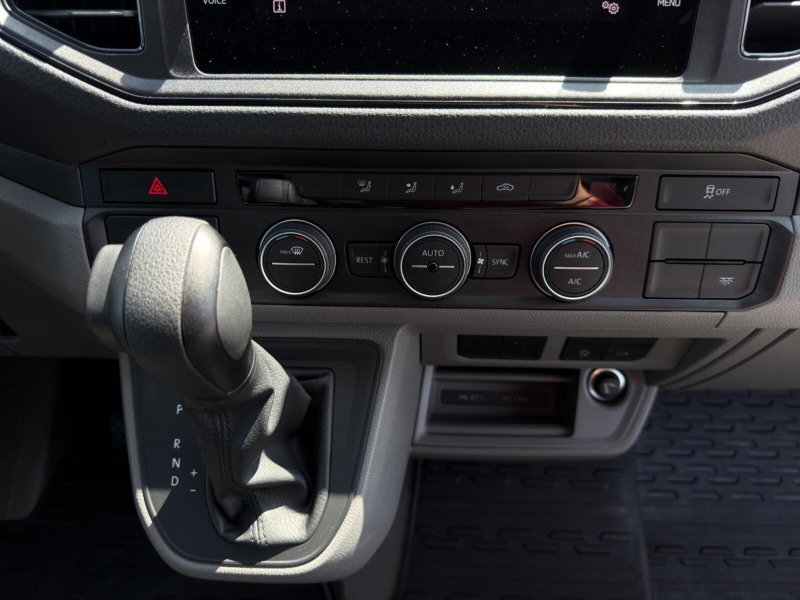 Volkswagen Crafter Einzelkabine mittlerer Radstand – Bild 25
