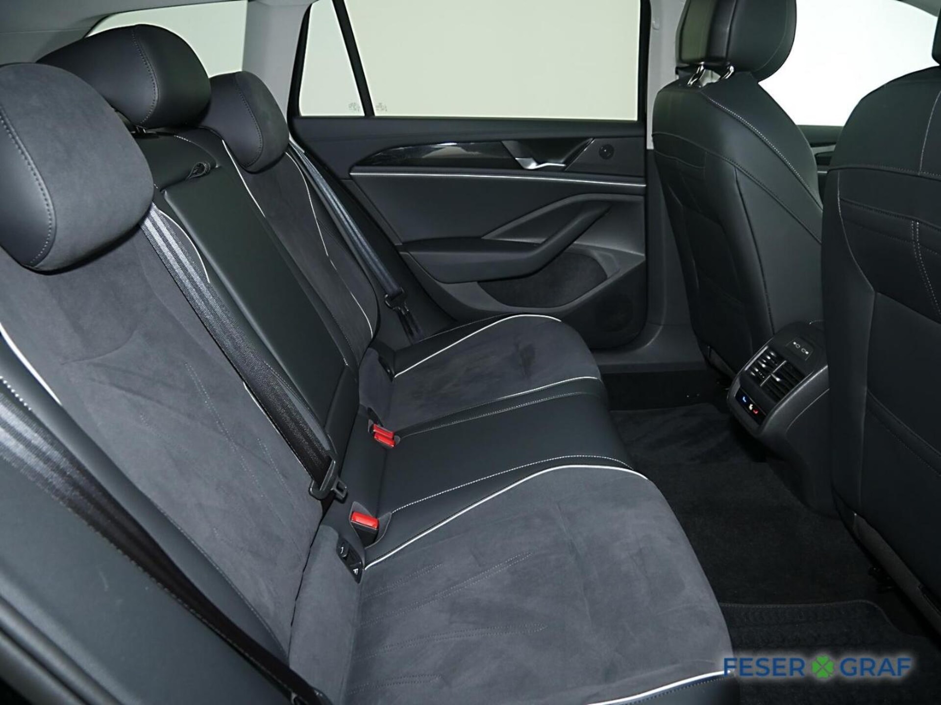 Volkswagen Passat Business