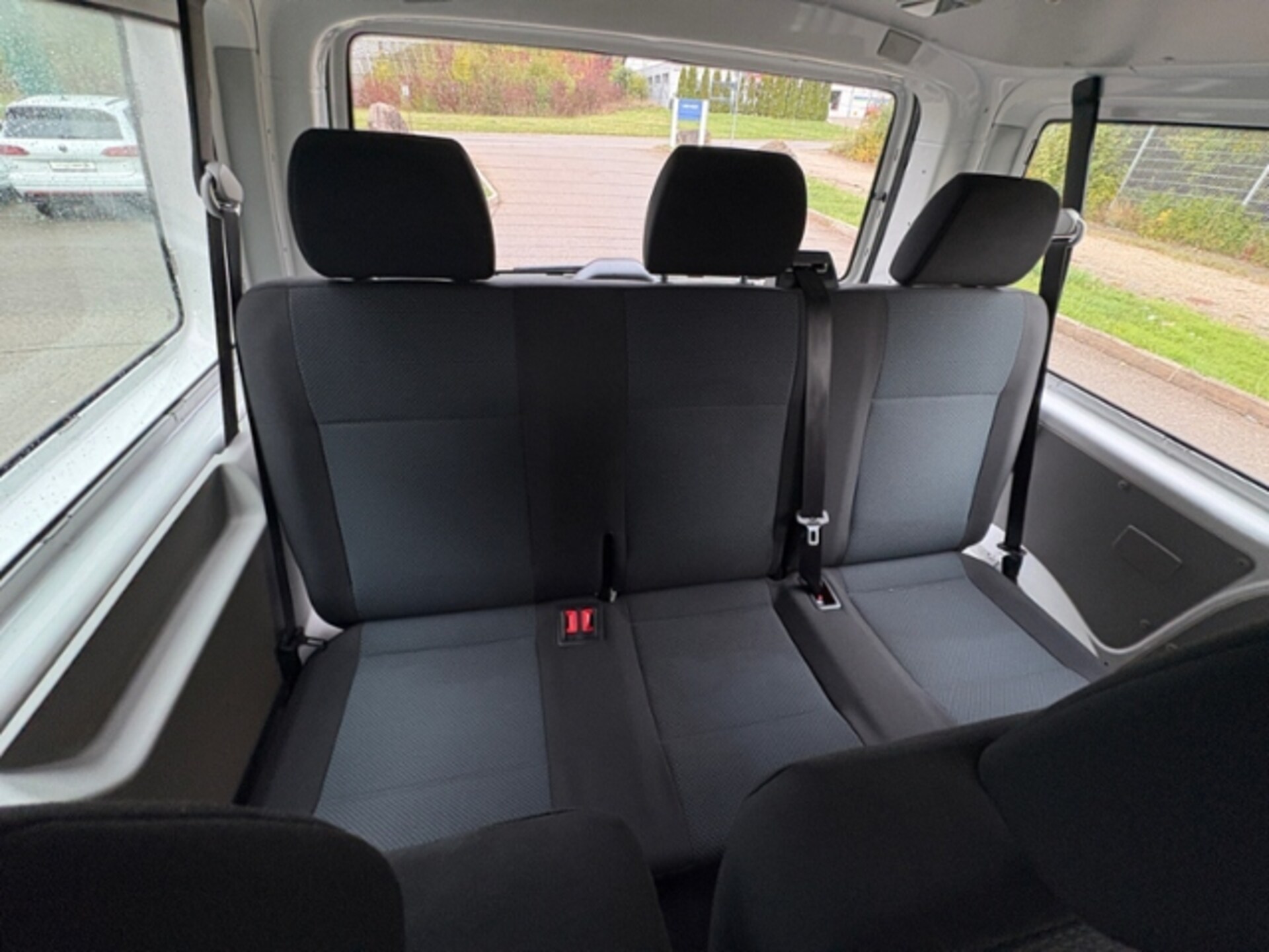 Volkswagen T6 Transporter Kombi kurzer Radstand