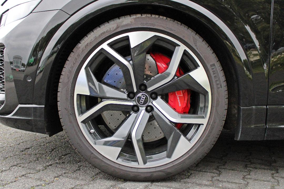 Image about Audi RS Q8 TFSI quattro tiptronic