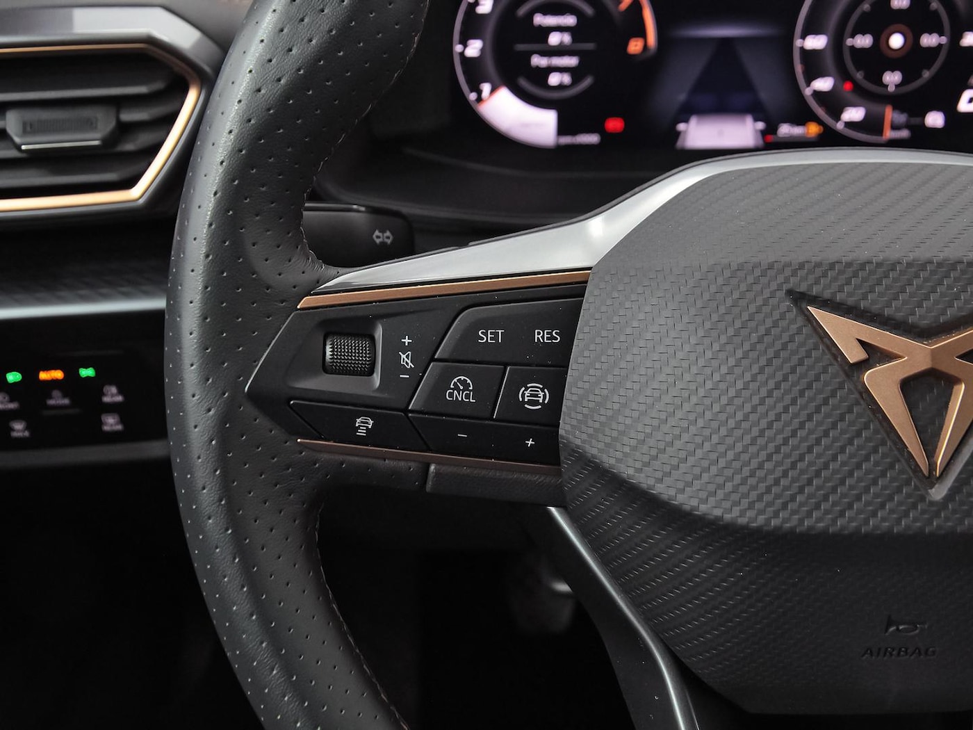 CUPRA Leon León 1.5 TSI 110 kW (150 CV) — photo 16