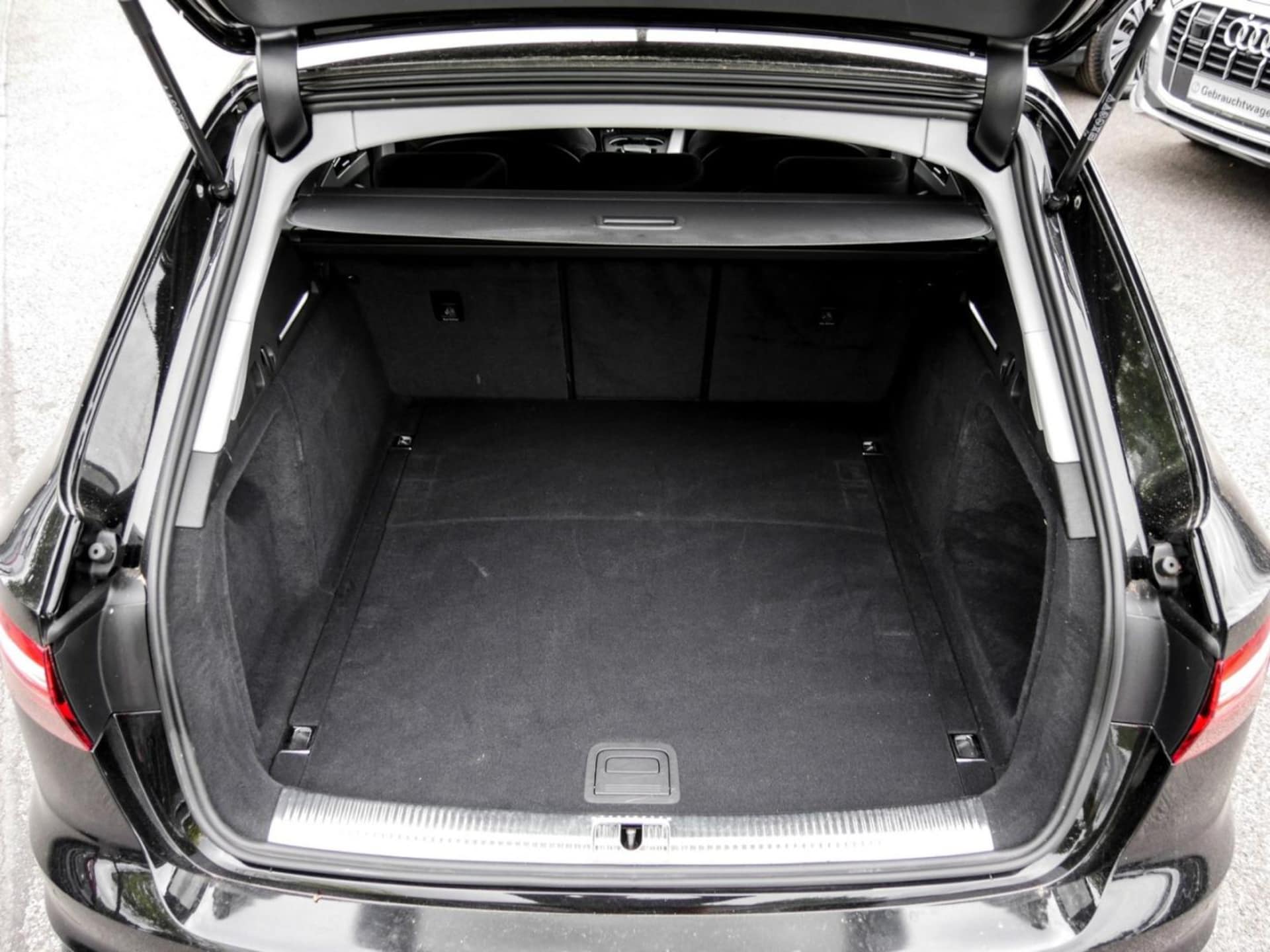 Audi A4 Avant Advanced