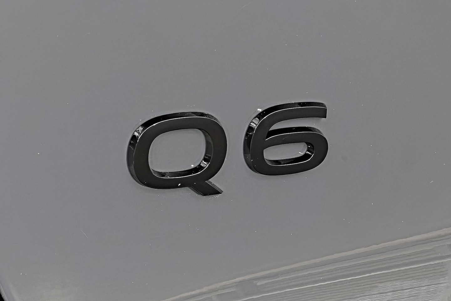 Image about Audi Q6 SUV e-tron e-tron quattro