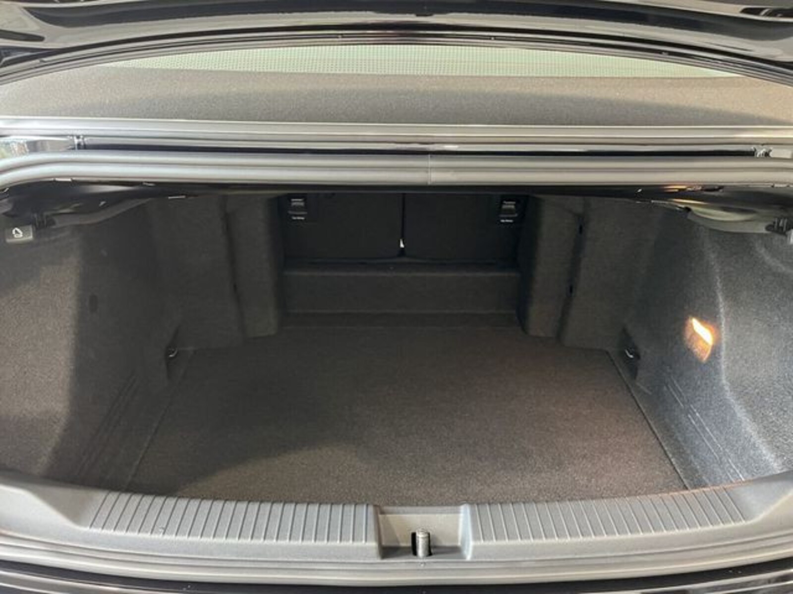 Volkswagen T-Roc Cabriolet – Bild 12