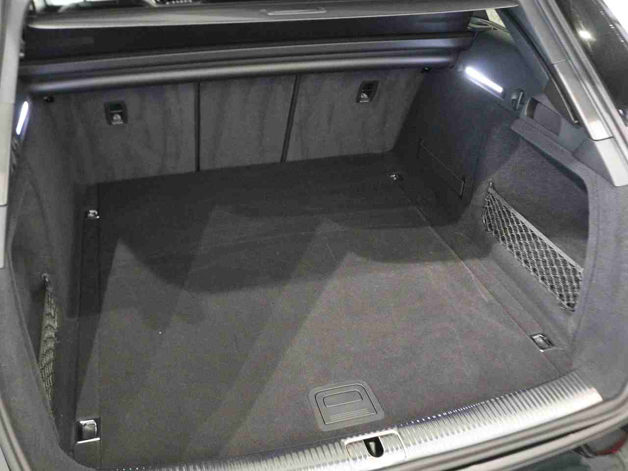 Image about Audi A4 Avant 40 TDI quattro S line