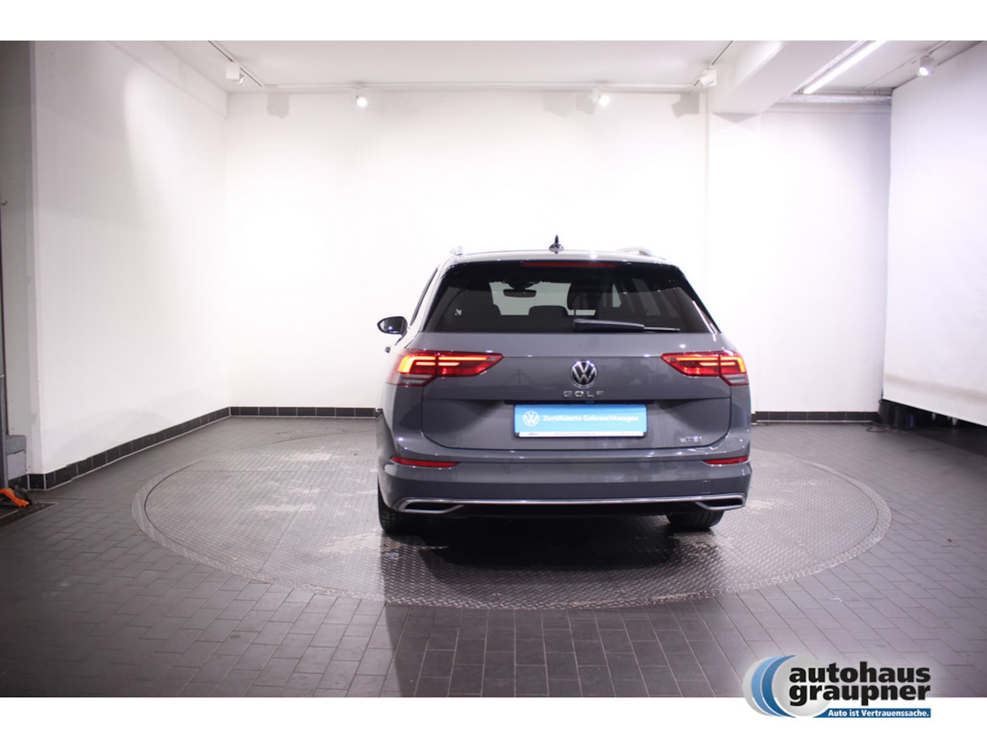 Volkswagen Golf Variant Style