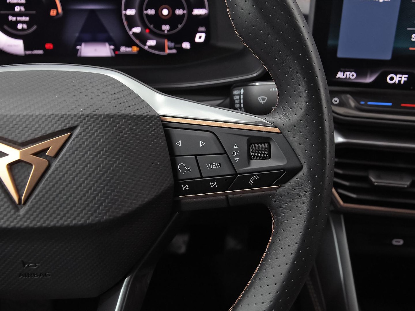 CUPRA Leon León 1.5 TSI 110 kW (150 CV) — photo 17